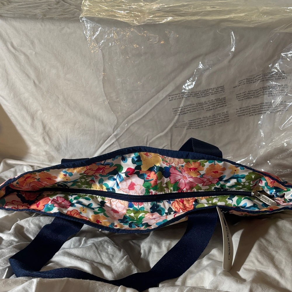 LeSportsac Navy and Floral Tote Bag - Picture 5 of 16